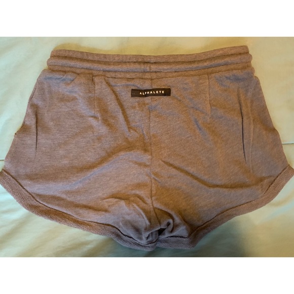 New Alphalete Lounge Shorts in color charcoal - Picture 5 of 5